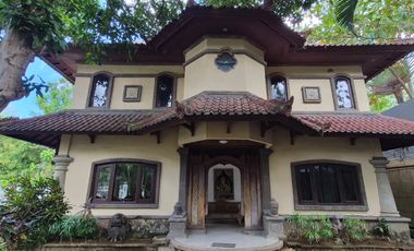 Freehold - Authentic Bali Architecture Villa in Umalas - Spacious Property with Pool, Bali