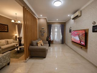 BSD CITY NUSA LOKA ROW Jalan besar 12 meter, muat 3 mobil