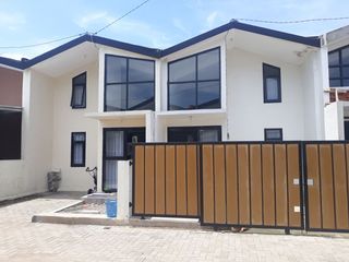 dijual rumah di buah batu bandung