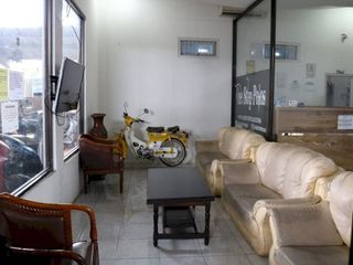 Tempat Usaha Car Wash, Pakaian dan Ada Rumahnya Di Pinggie Jalan Arcamanik,Kota Bandung