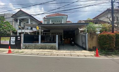 Dijual Rumah Asri di Cirendeu