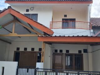 Rumah 2 Lt SHM Hadap Selatan 15 menit ke Cibinong City J-49221