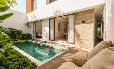 For Sale: Contemporary Tropical Warm Luxury Villa in Sanur