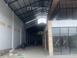 Gudang Strategis Akses Kendaraan Besar Di Tegal