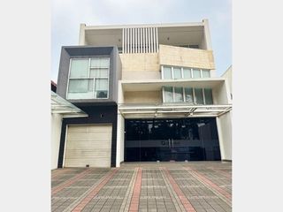 Dijual Bangunan Komersial (Kantor) 3 Lantai BSD, Tangerang Selatan