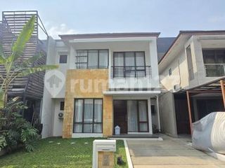 Disewakan Rumah 2 Lantai di Green Cove BSD City Tangerang Seletan