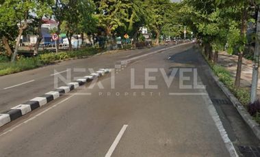 DI JUAL - SEWAKAN TANAH & BANGUNAN KOMERSIAL EX. SUPERMARKET di Raya Jemur Andayani