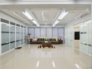 Greenwoods Executive Village | Corner 3-Storey Building for Sale