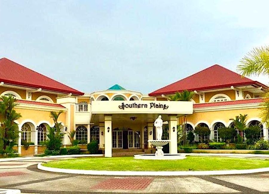 Southern Plains, Canlubang, Calamba, Laguna image 3