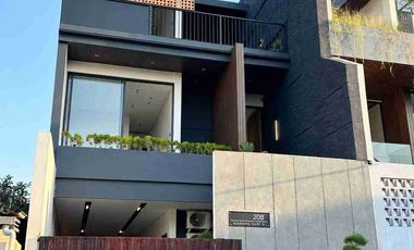 BRAND NEW HOUSE CONTEMPORARY LUXURY DI KARANG SARI PADANGSAMBIAN DENPASAR