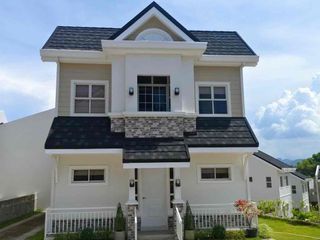 American Inspired Homes 4Bedroom House and Lot for sale Single Detached in Tubod Minglanilla Cebu