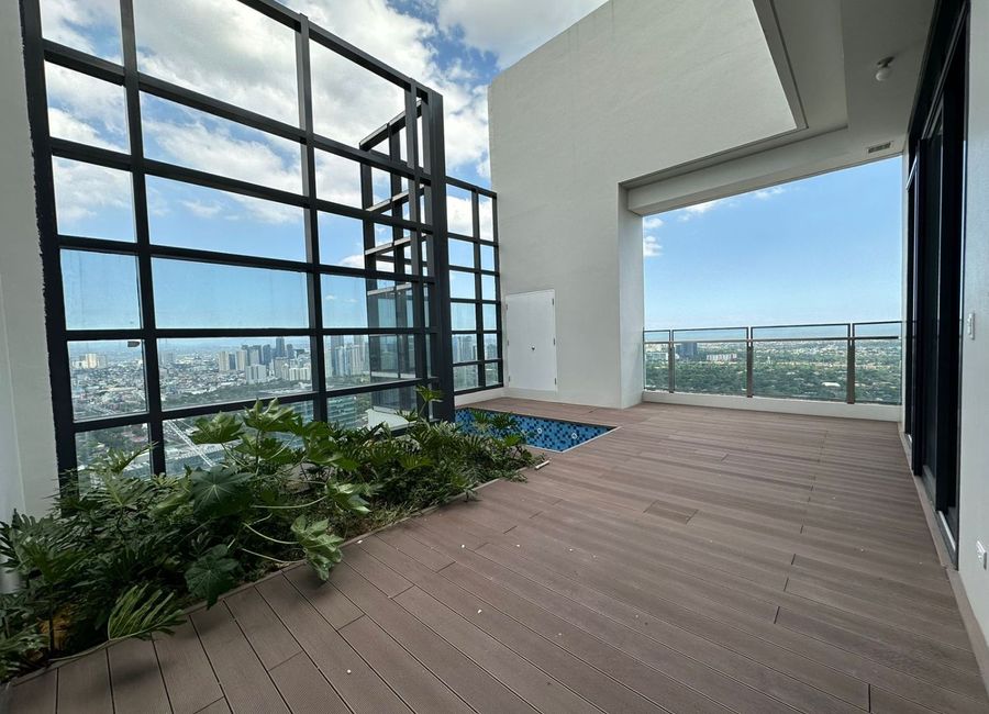 Premium Penthouse Units With Unobstructed Views photo