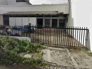 DIJUAL / Di SEWAKAN  Rumah dI pusat kota  Jl. Ambengan Surabaya