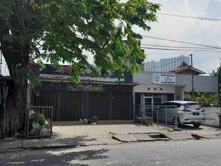 Dijual Rumah Hitung tanaj Jl Mastrip Surabaya,cocok untuk usaha
