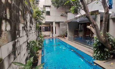 RUMAH PREMIU - TEROGONG PONDOK INDAH, JAKARTA SELATAN  dengan Feng shui bagus.