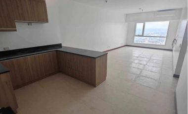 The Royalton at Capotol Commons - 2BR - For SALE