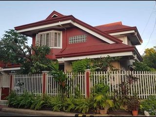 200 SQM Beautiful House with 5 bedrooms and Lot For Sale