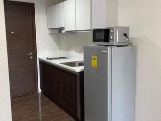 COZY SEMI FURNISHED CONFO FOR SALE MAKATI CITY 15K/MO