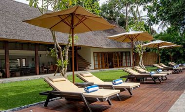 Villa 7 Bedroom Freehold in Great Location Kerobokan