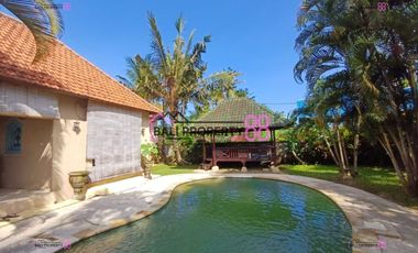 Jual villa kemenuh ubud gianya lt 1500 m2