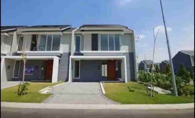 Dijual rumah hook Northwest park citraland surabaya