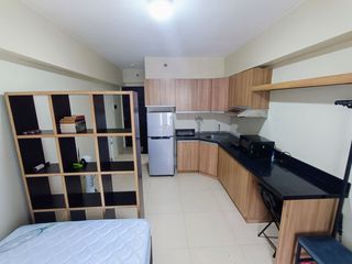 FOR SALE: Furnished Studio in Avida Towers Centera for Php 3.3 million [BELOW MARKET PRICE]