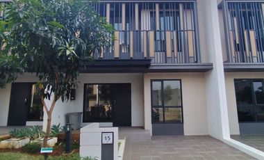 Jual Rumah siap Huni Cluster Strozzi Summarecon Gading Serpong Tangerang Lokasi Super Strategis