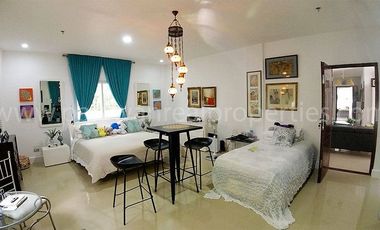 BEAUTIFUL RESORT WITH PIANO POOL FOR SALE