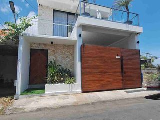 Villa Tropis Modern Pura Mertasari Sunset Road Bali