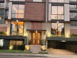 BRAND NEW HOUSE FOR RENT MCKINLEY WEST