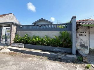Dijual/Disewakan Rumah Perum Sari Jimbaran Nusa Dua Bali Fully Furnished Bagus Nyaman Siap Huni Lokasi Sangat Strategis