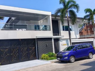 Executive Semi-furnished Mansion for Sale, Multinational Village, Paranaque, 7 carpark with swimming pool