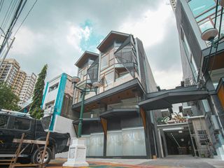Brand New Commercial Building for Sale in 38 Tomas Morato Ave., Quezon City!