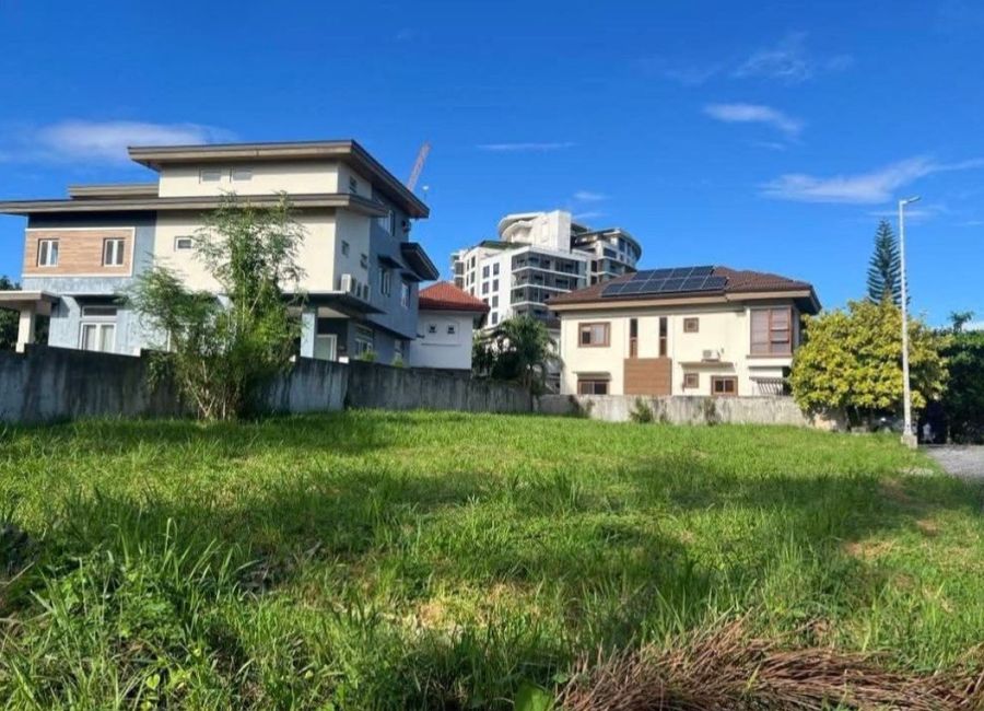 South Boulevard, Ayala Westgrove Heights, Inchican, Silang, Cavite