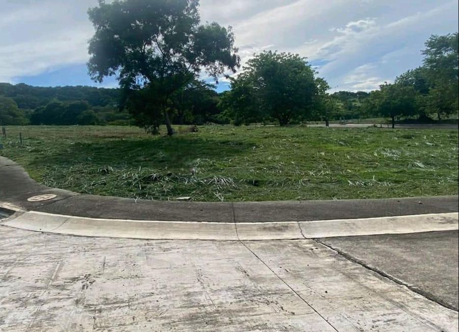 J. P. Rizal Street, Barangay 6, Poblacion, Calamba, Calamba, Laguna image 3