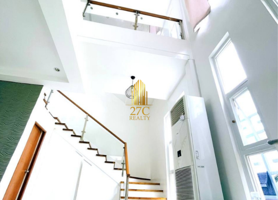 Greenwoods East Drive, Greenwood 10, Santa Ana, Taytay, Rizal