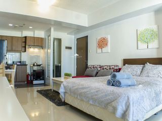 Studio Condo Unit for Sale in Greenbelt Chancellor, Legazpi Village, Makati City