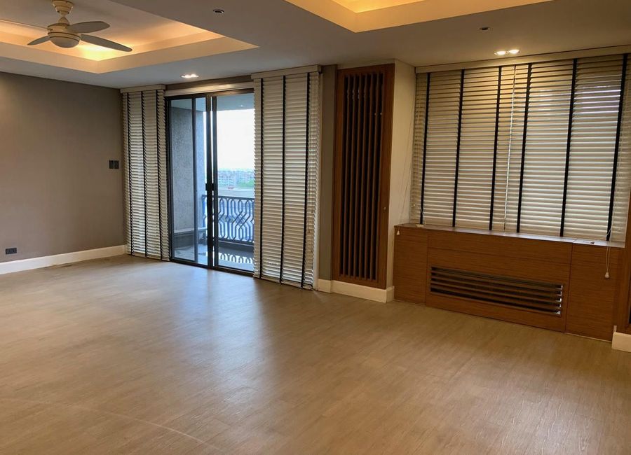 FOR LEASE: 3-Bedroom Flat in Alexandra Condominium, Pasig City - YLO ...