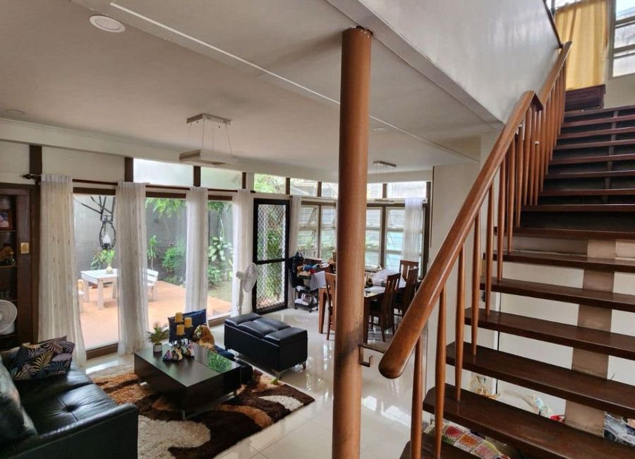 FOR SALE Old House & Lot located at Brgy. Laging Handa, Quezon City ...