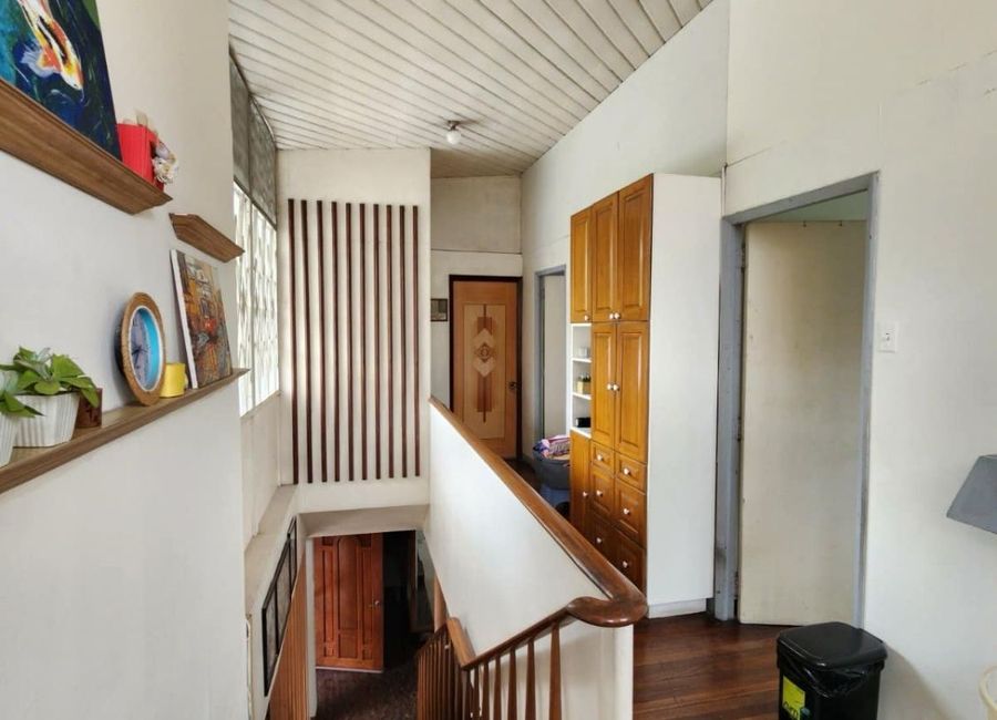 FOR SALE Old House & Lot located at Brgy. Laging Handa, Quezon City ...
