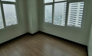 Two Serendra, 2-Bedroom Unit for Sale, BGC