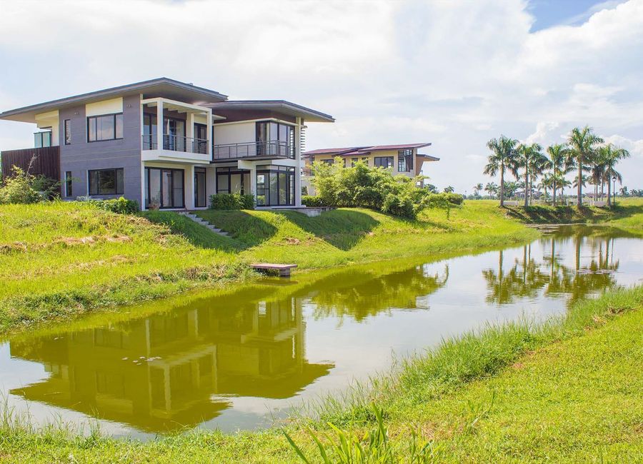 South Lake Village, Malitlit, Santa Rosa, Laguna image 2