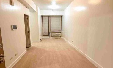 SALE WITH RENTAL INCOME: Newly Renovated 43 sqm Semi-fitted Executive Studio at Bellagio 2 Taguig City