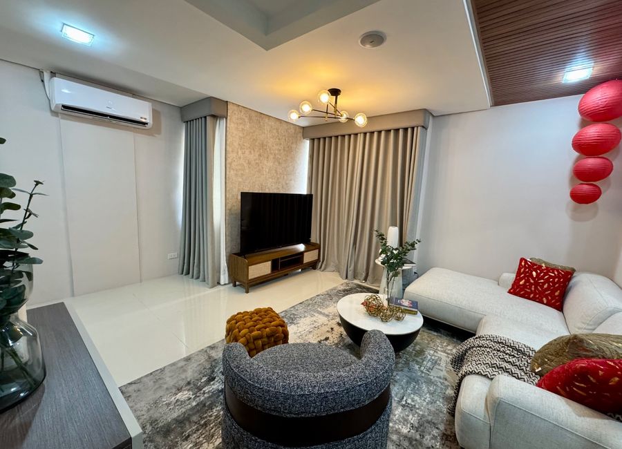 Walk-in Closet & 2-Car Garage: The Ultimate 4-Storey Home in Project 8 ...