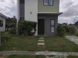 🌿 Amaia Scapes Iloilo – BIG DISCOUNT, LIGHT PAYMENT TERMS!
🏡 Single Home 60 Model – NON-RFO
📍 Brgy. San Jose, San Miguel, Iloilo
🧱 Floor Area: 60 sqm | 🏞 Lot Area: 85 sqm