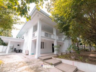 2 Storey House for Rent in Dasmariñas Village, Makati City