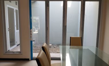 Rumah Sukolilo Mulia Row Jalan Muat 3 mbl