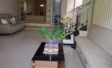 Rumah San Antonio ROW JALAN 3 MOBIL, Full Furnish
