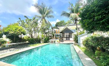 4 Bedroom House in Maria Luisa Banilad for Sale