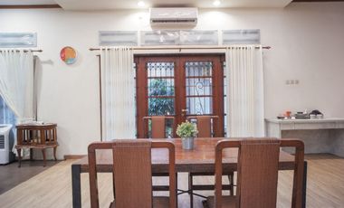 Rumah Margorejo Indah , Furnish, Hadap Utara